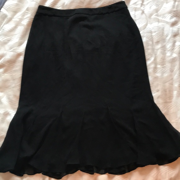 Tadashi Collection black silk lined gored skirt - Picture 1 of 5